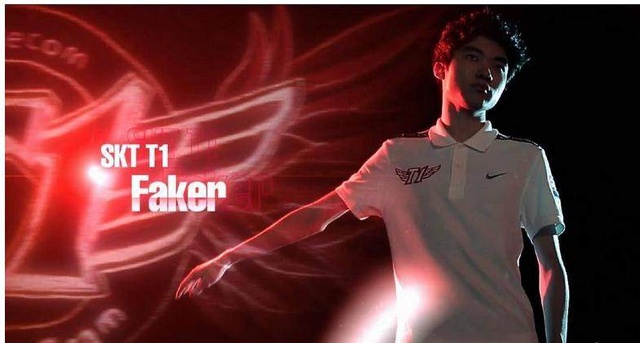 CSGO s1mple给女主播打赏500W被喷舔狗，森破回怼：垃圾人！