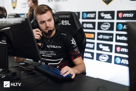 s1mple 和 kennyS 将在中国对战