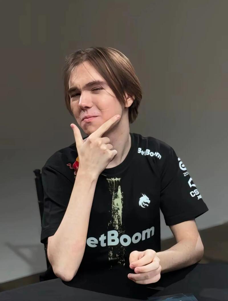 太过分了！Mayumi遭公寓门卫骚扰威胁