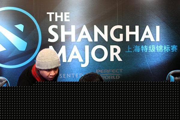 兵役归来转型教练，前世界冠军Easyhoon在线求职