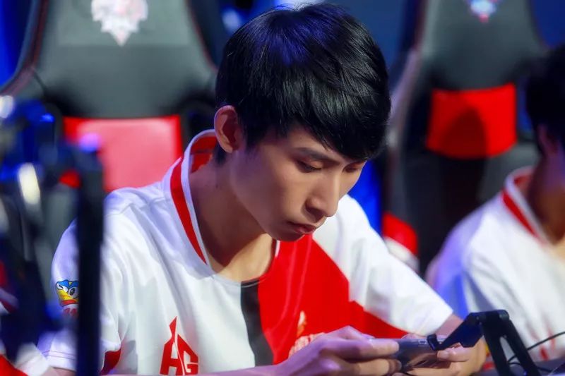 STYKO 揭示了他在 CS 中的年收入 2024 。